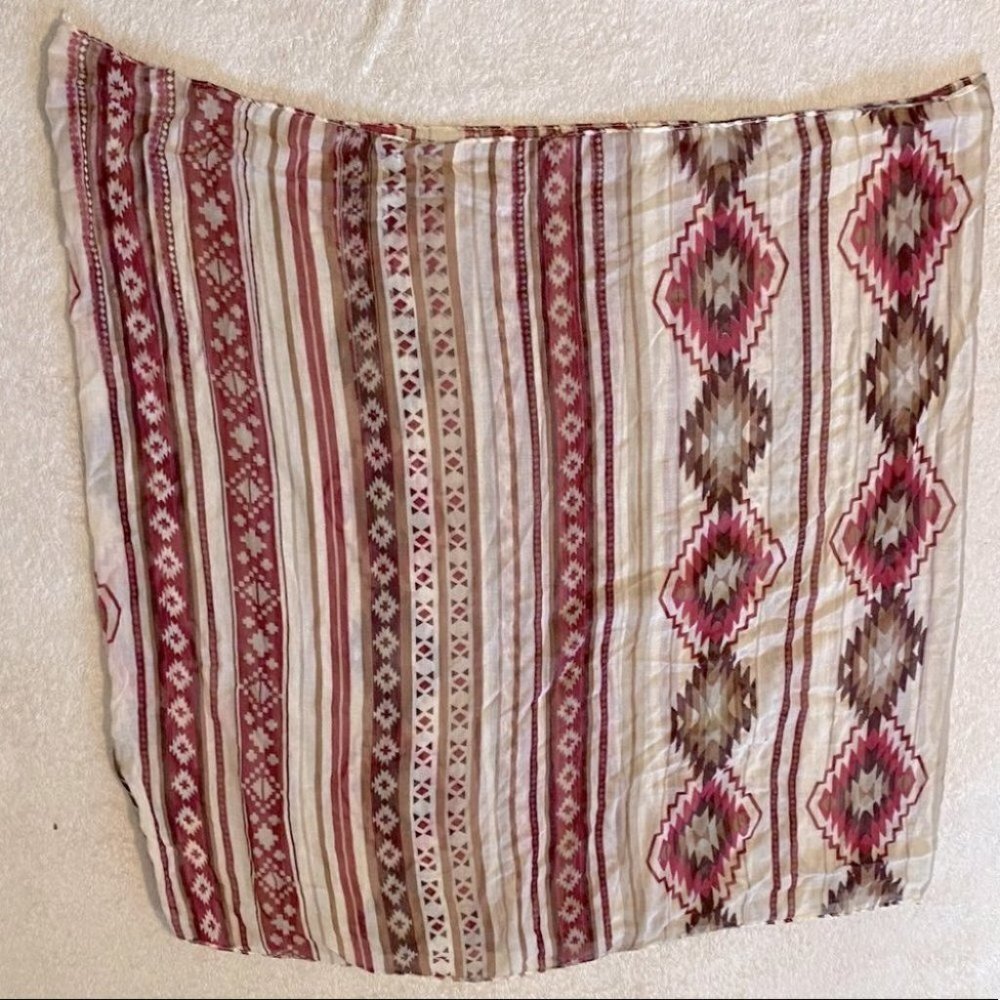 5/$25 Aztec Print Lightweight Infinity Scarf - Picture 2 of 7